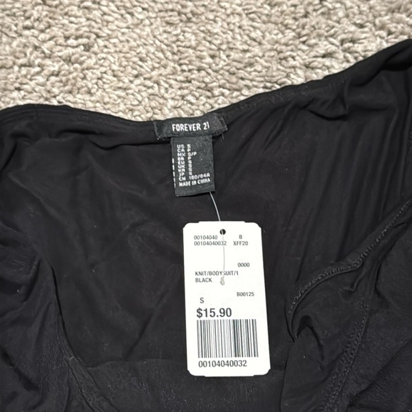 Forever 21 one shoulder ruffle bodysuit- Size Small - Picture 4 of 7